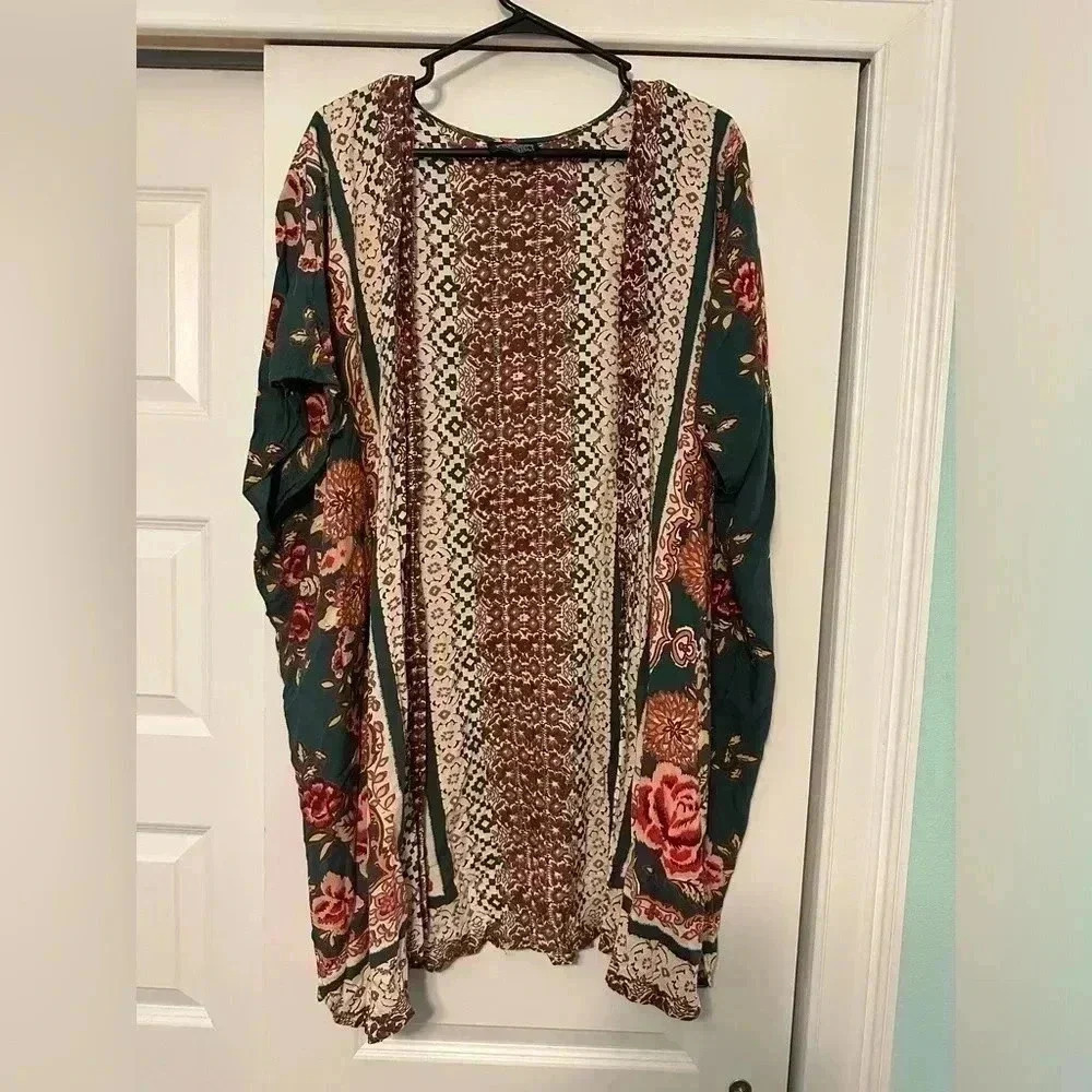 Angie Women's Floral Open Front Kimono Green & Red Boho Bohemian One Size